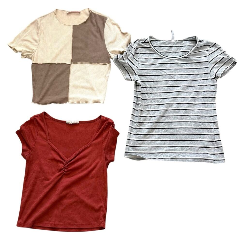 Bundle of 3 Women’s Size Small T-Shirts – Blue Blush, Hippie Rose, Divided H&M